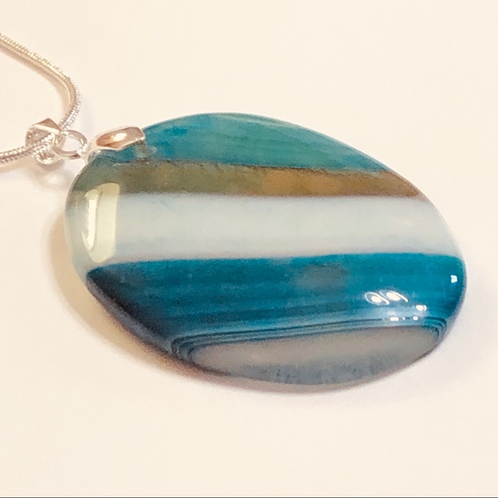 NATURAL CRYSTALS Healing Striped Onyx Druzy Necklace & Chrysocolla Earrings - Picture 5 of 8